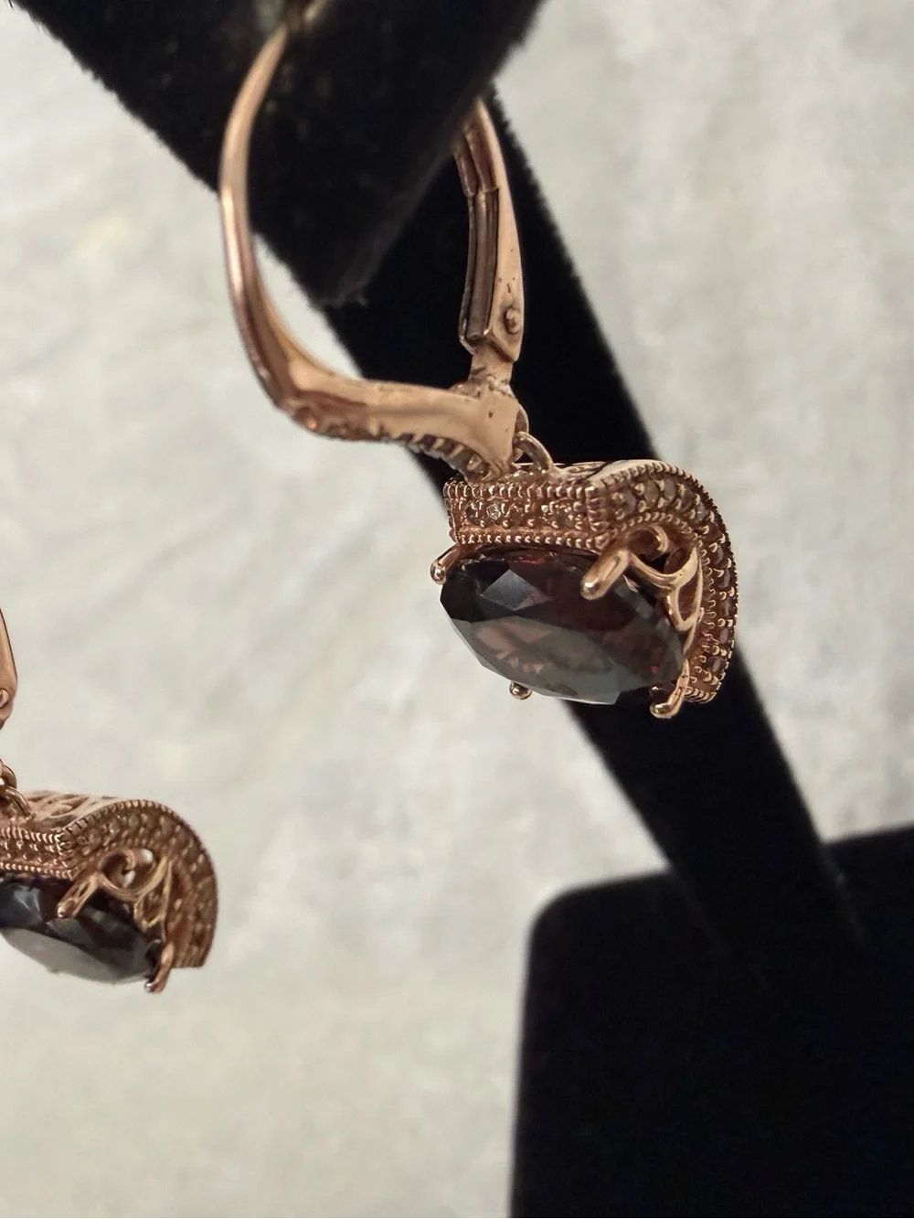 🌸JTV47 - Vanna K for Bella Luce Mocha & Champagne Diamond Simulants Earrings 🤎🛍️